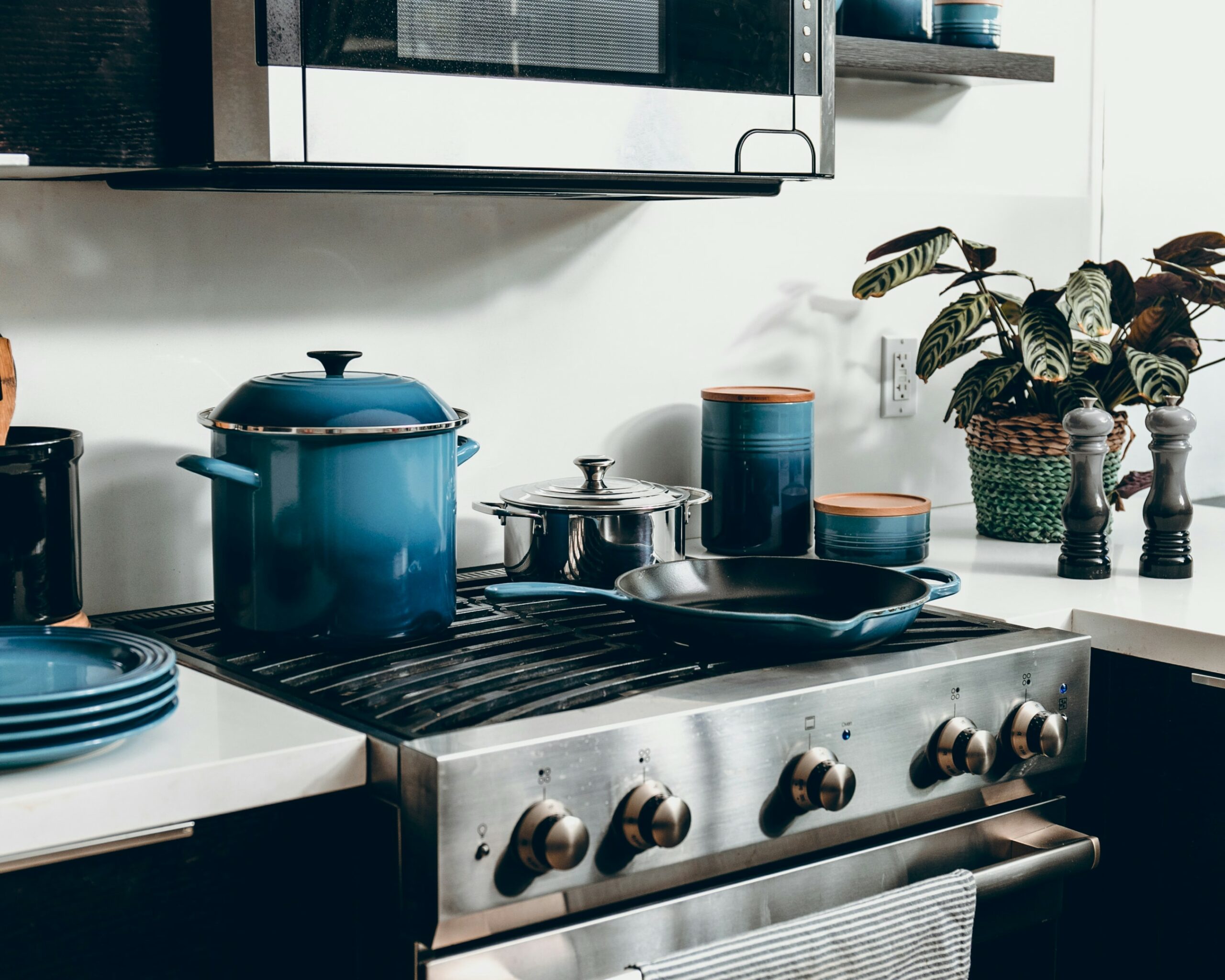 Nonstick pans contain chemicals that disrupt cardiovascular endocrinology.