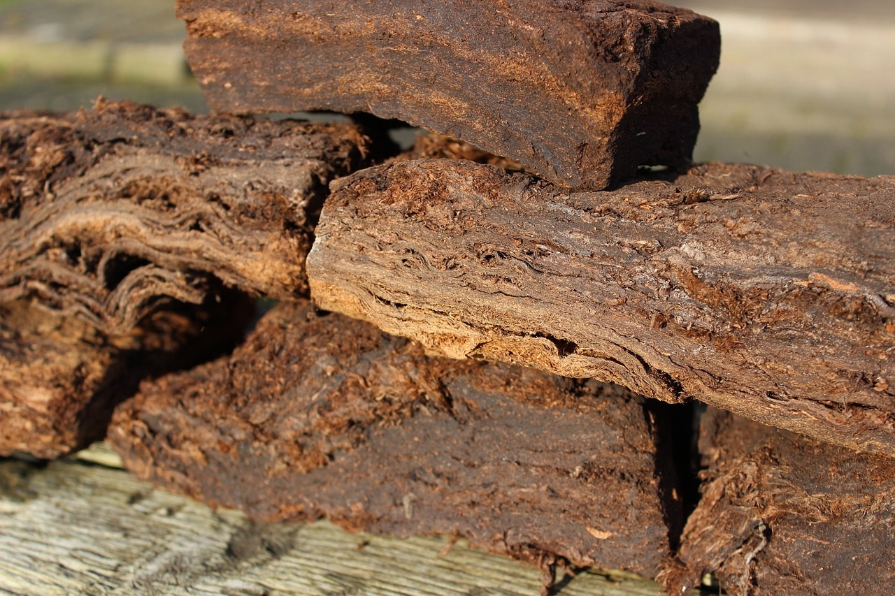 The mineral content in this compund improves the digestive system.
